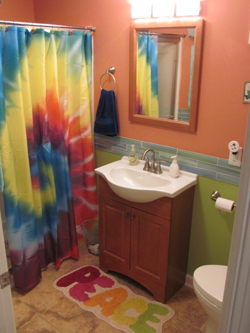 Cedar Siding Custom Home colorful bathroom