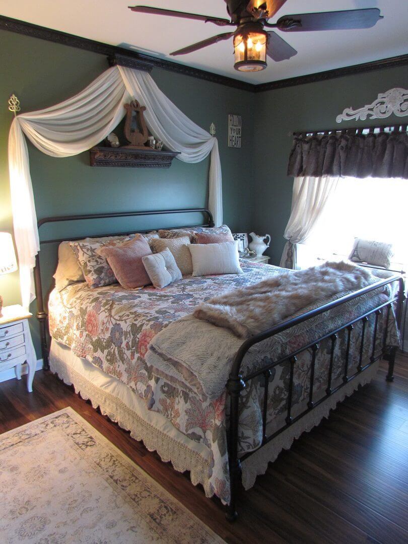 Cedar Siding Custom Home master bedroom